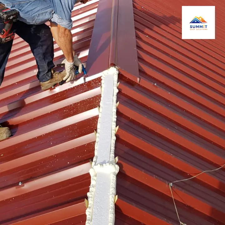 ช่างซ่อมผนังรั่วซึม